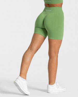 Olive Teveo Timeless Scrunch Women's Shorts | UK-AKUI67953