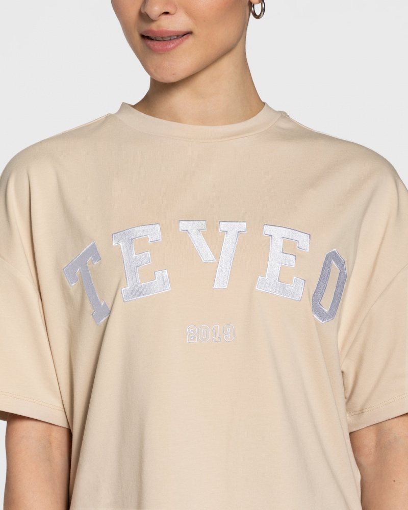 Beige Teveo College Oversized Women's T-Shirt | UK-CGWY83175