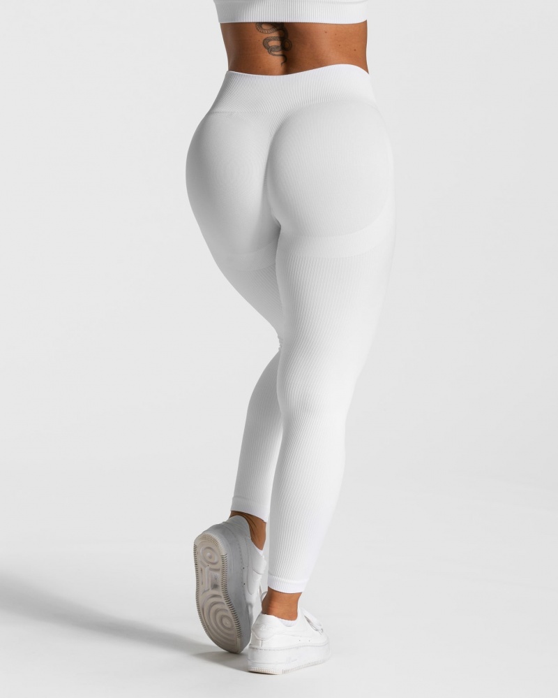 White Teveo Elegant Scrunch Women's Leggings | UK-ZEQW17084