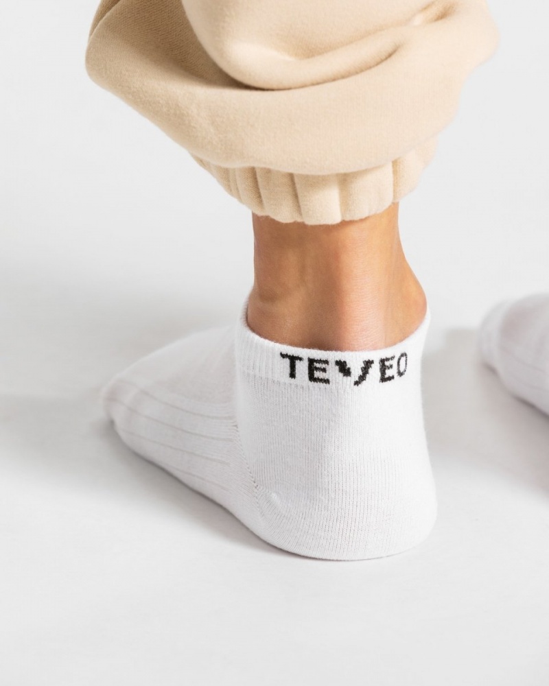 White Teveo Sneaker (2pcs) Women's Socks | UK-XUWB13952